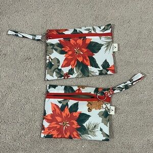 Holiday Floral Print Wristlet Pouch Set - Red and Green NWT Handmade